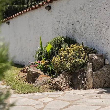 Loui's Garden House Διαμέρισμα *